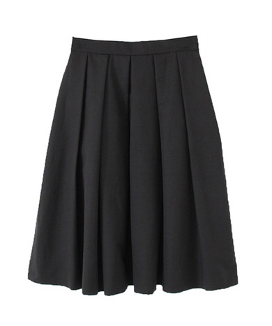 ミディ丈タックフレアスカート