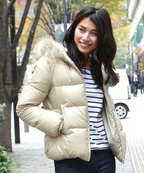 シャイニーダウンジャケット