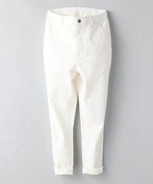 チノテーパードパンツ