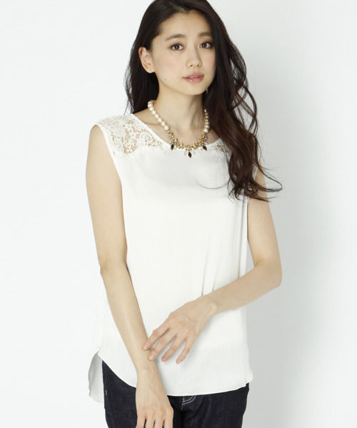 リバーレース使いブラウス