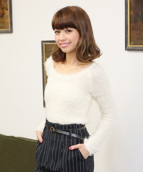 フェザーヤーンタイトニット