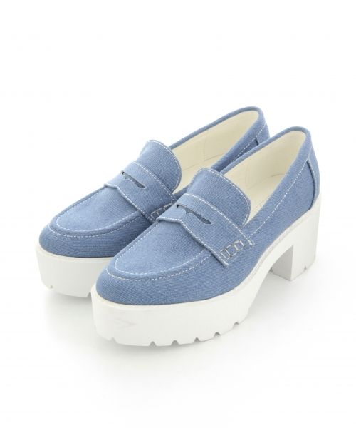 ヒールローファー