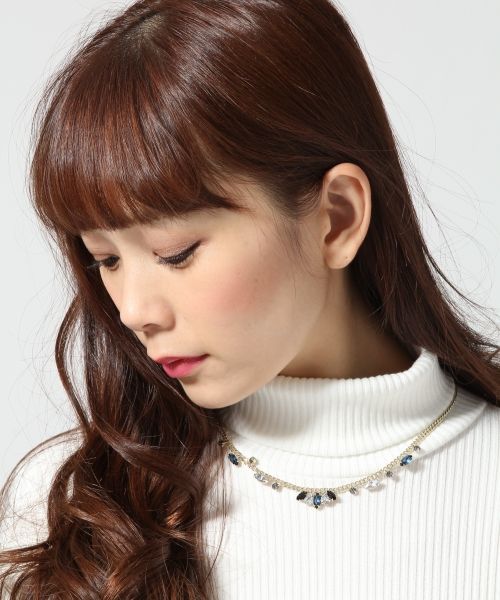 プチビジューショートネックレス