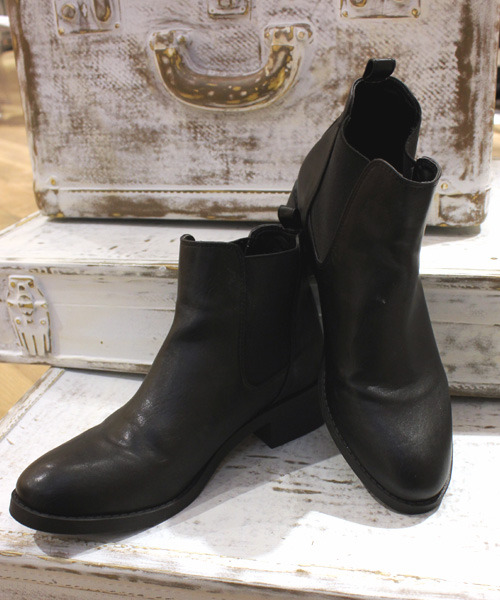 【トレンドデザイン】サイドゴアショートブーツ