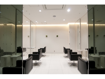 ヘア＆ネイル　アアルト　横浜戸塚店 