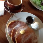 11246108_1451334045159272_1740138654_a