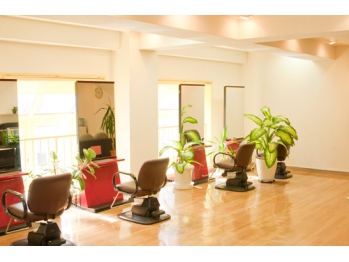 ビ・ノーバ美容室