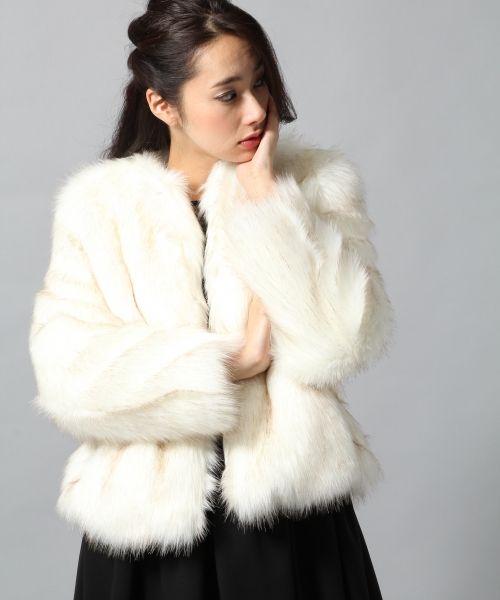 フェイクファーショートジャケット