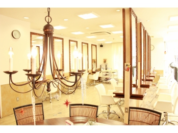 BCBG　立川店　【ベーセーべージェー】