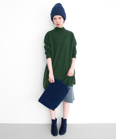 ハイネックワイドニットドレス