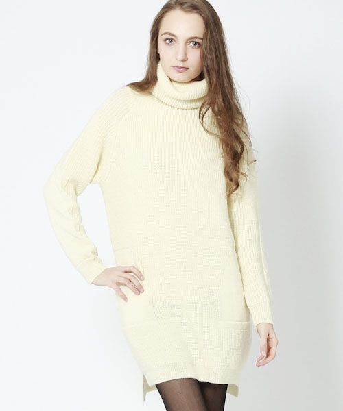 タートルネックワンピース