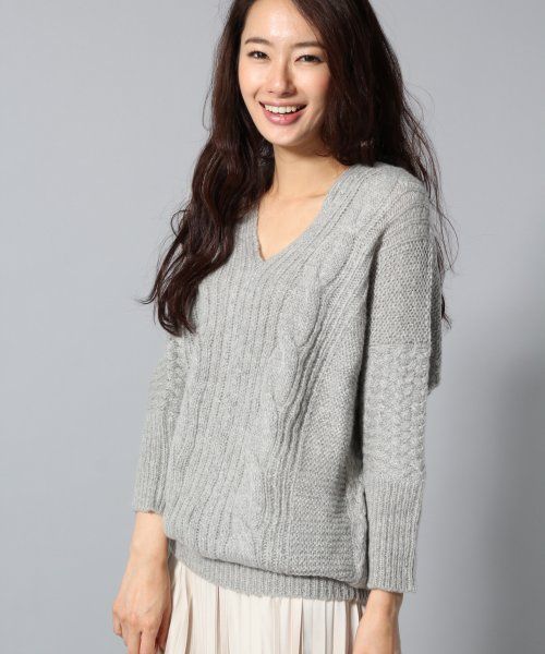 アクリルケーブルフカVネックチュニック