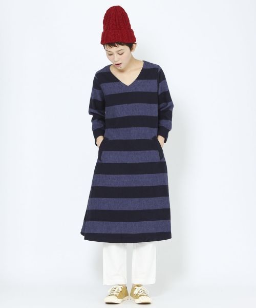【1/16(金)再値下げ】コットンリネン起毛ボーダーVネックワンピース