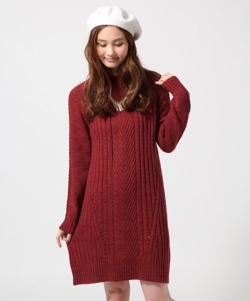 ケーブルニットワンピース