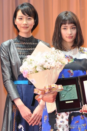 能年玲奈、広瀬すず（C）モデルプレス