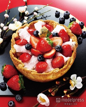 「季節限定 いちご大福チーズタルト」￥1,667（税抜）※税込￥1,800