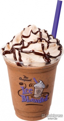 「メルティチョコレート　アイスブレンデッド」Regular 660円（税込）、Large 750円（税込）