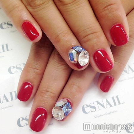 2位ショートネイル／画像提供：esNAIL