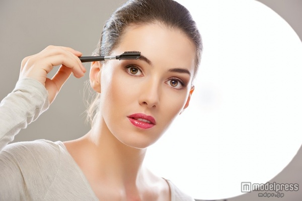 美人を左右する!すっぴん自眉の育て方(Photo by Choreograph)