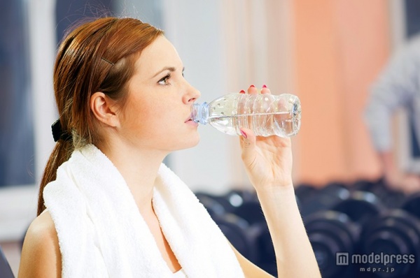 こまめに水分補給（Photo by Markin） 