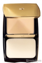 アプソリュ タン サブリムラディアンス コンパクト／13，000円（税抜き）／画像提供ランコム