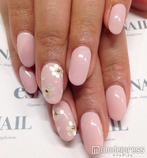 ピンクフラワー／画像提供：esNAIL