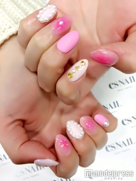 おフェロネイル／画像提供：esNAIL