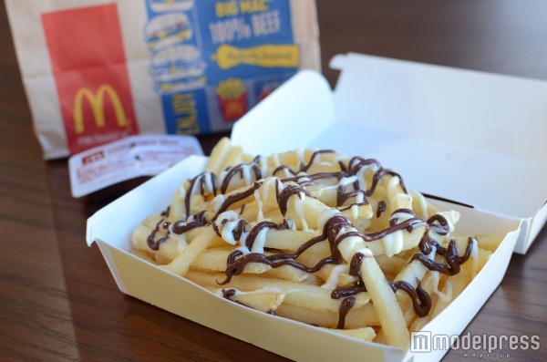 「マックチョコポテト」が完成！（C）モデルプレス（商品提供：マクドナルド）