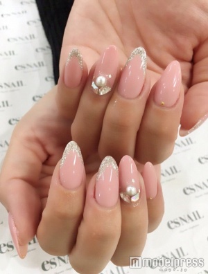 シンプルラメ／画像提供：esNAIL