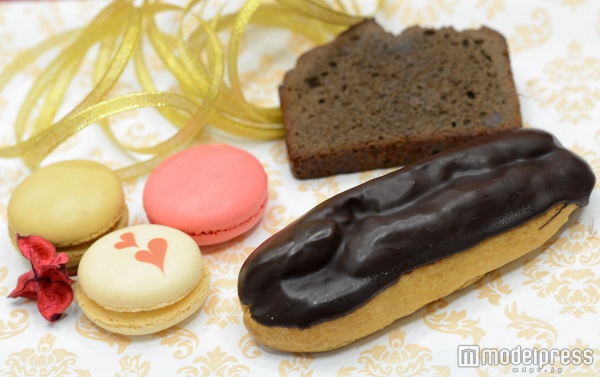 チョコの甘い誘惑にとろける！ローソンのバレンタインスイーツを食べてみた（C）モデルプレス
