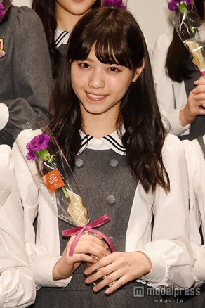 ロングヘアの西野七瀬：2015年5月撮影（C）モデルプレス