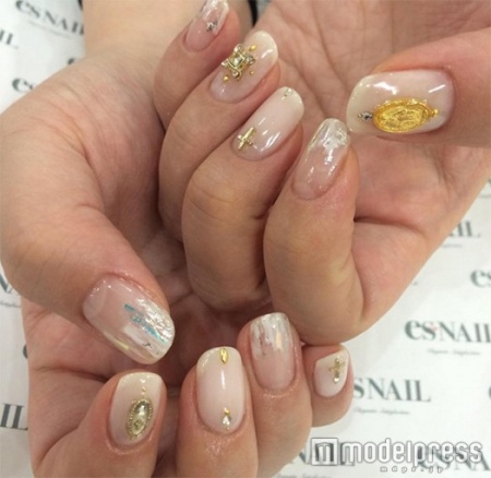塗りかけネイルに注目/画像提供:esNAIL