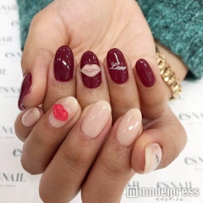 大人の色気もあり／画像提供：esNAIL