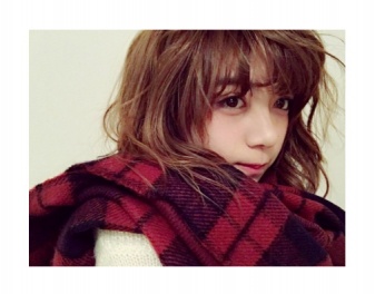 無造作巻きでカジュアル可愛く／池田エライザオフィシャルブログ（Ameba）より