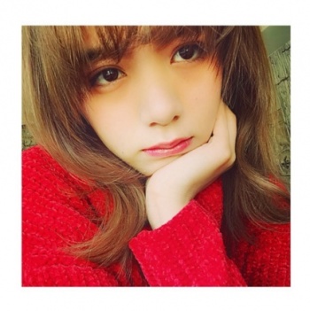池田エライザ、30cmバッサリ新ヘアのアレンジが可愛い！どのスタイルが好み？／池田エライザオフィシャルブログ（Ameba）より