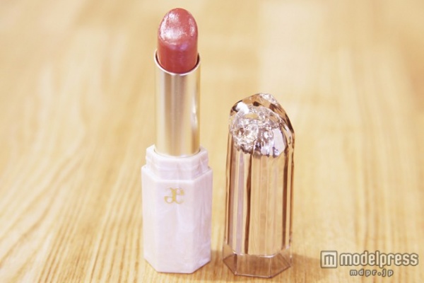 レディな口元になれるショコラな赤リップが新鮮～モデルプレス編集部イチオシ溺愛コスメ！赤リップ編～