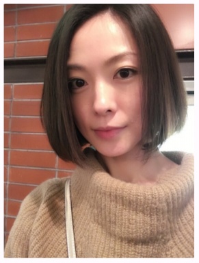 ワンレンボブにイメチェンした徳澤直子／オフィシャルブログ（Ameba）より