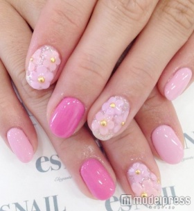 お花で埋めつくしたい／画像提供：esNAIL