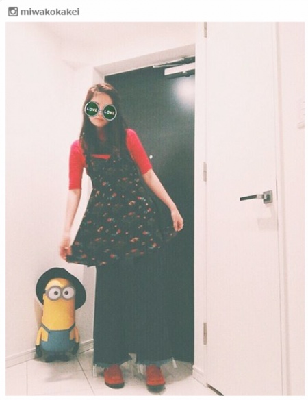 私服を公開した筧美和子／Instagramより