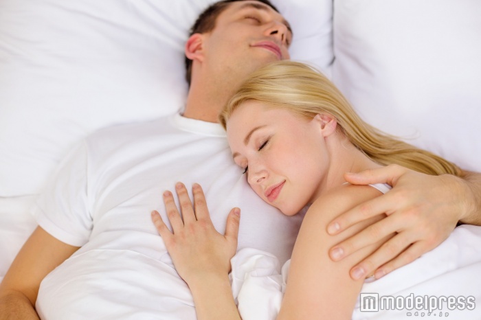 「重すぎる」恋愛を脱出！男性が一緒にいたい女性になる方法（Photo by Syda Productions）