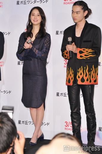 佐々木希、菅田将暉（C）モデルプレス