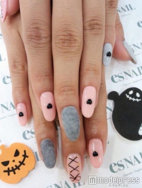 ハート×ベルベットネイル／画像提供esNAIL