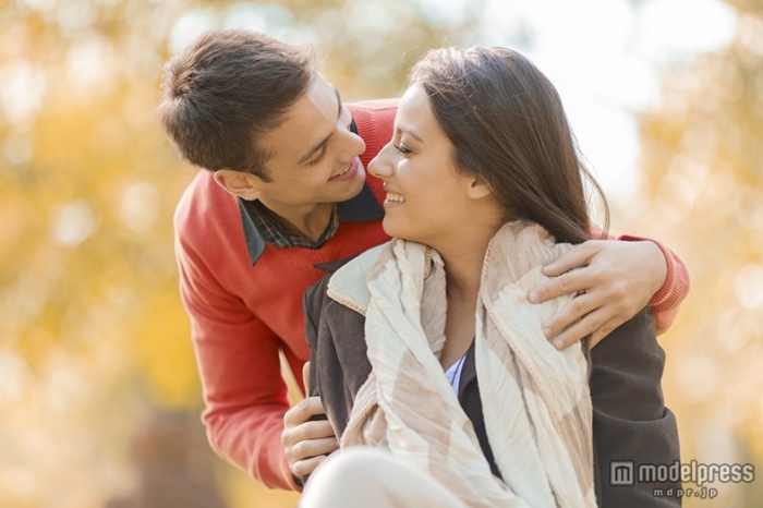 彼のハートをギュッと掴んじゃおう（Photo by Boggy／Fotolia）