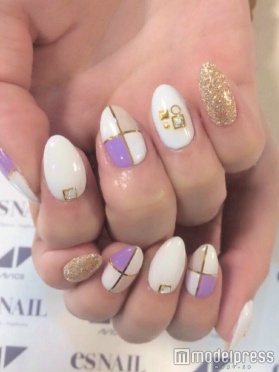 柔らかカラーでまとめて／画像提供esNAIL