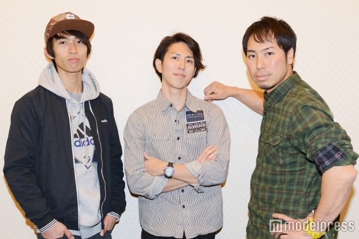 （左から）プロフリークライマーの安間佐千さん、プロBMXライダーの池田貴広さん、プロモトクロスライダーの小島庸平さん（C）モデルプレス