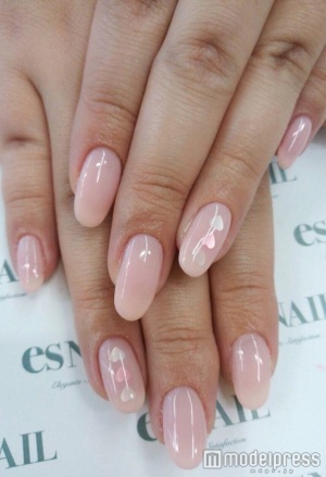 シンプルホロネイル／画像提供esNAIL