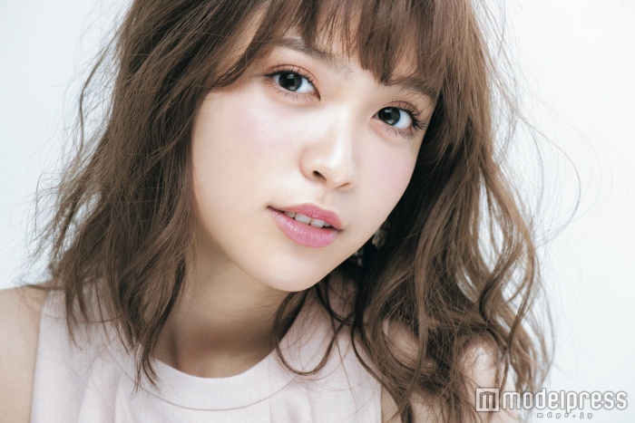 松本愛、最旬“モテメイク”を披露　TPPO別テクニックも／画像提供：ぶんか社