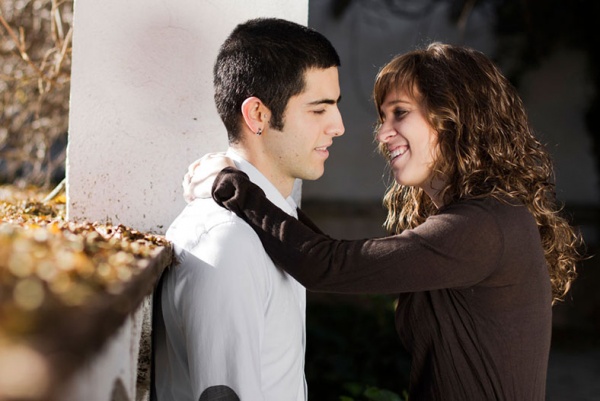 体だけでなく心も満たしてくれる相手に惹かれてしまうのが女性の浮気の特徴／Photo by Lies Thru a Lens □