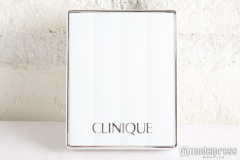 スタイリッシュなコンパクト（C）モデルプレス