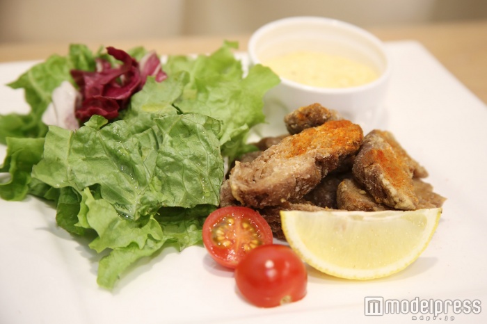 <大豆ミートのフリット まめどれのタルタルソース添え>900円(税込)(C)モデルプレス